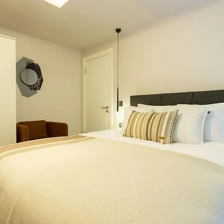 Dom House - New 1+1 In Taksim イスタンブール